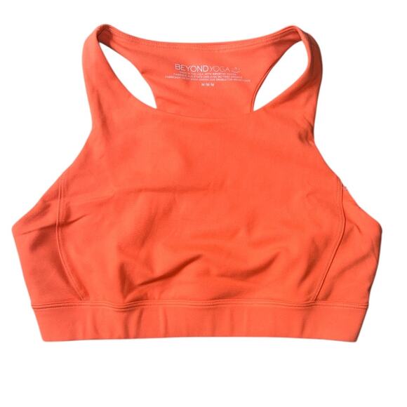 NWT Beyond Yoga Powerbeyond Jump Bra Size Medium IT8315